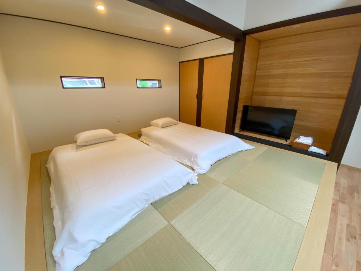Villa Miyako 源泉かけ流し客室温泉ヴィラ みやこ別邸 โกโตะ ภายนอก รูปภาพ